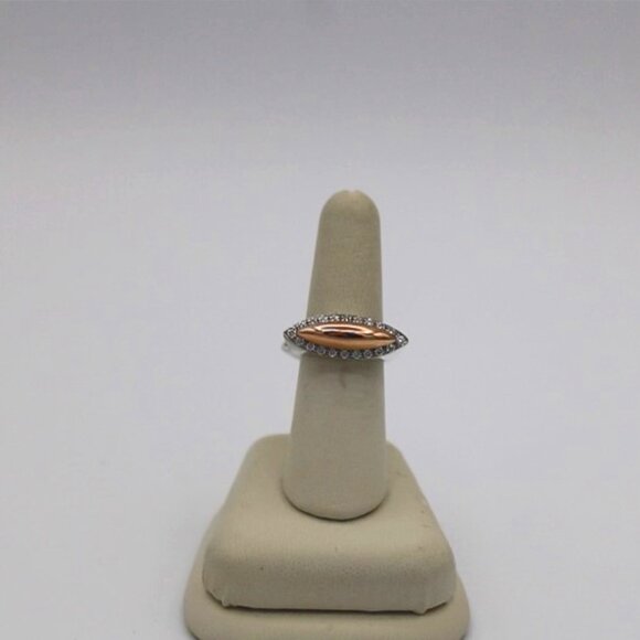 14K Two-Tone Gold Art Deco Ring w/ Diamonds